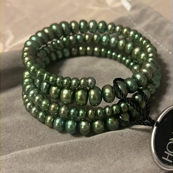 Honora Green Pearl Bracelet - Picture 4 of 4